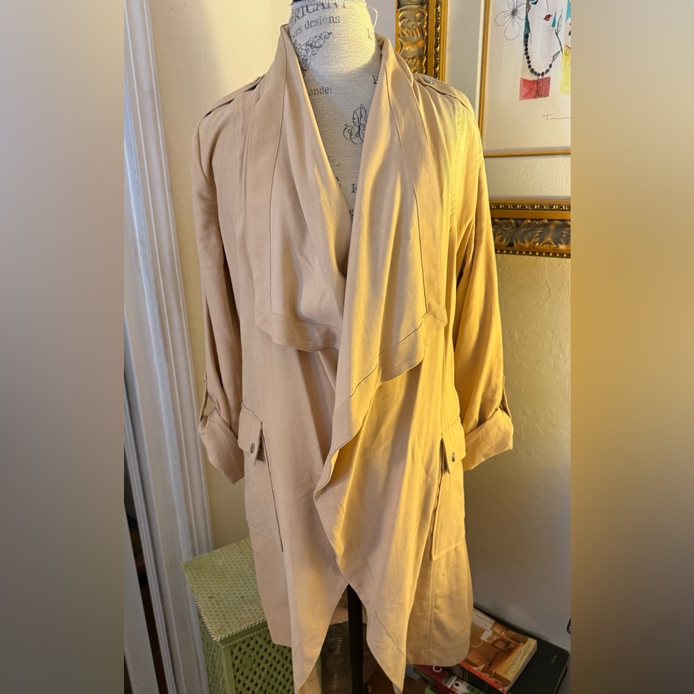 Guess Women's BeltedTan Drape Trench Coat Size Lg